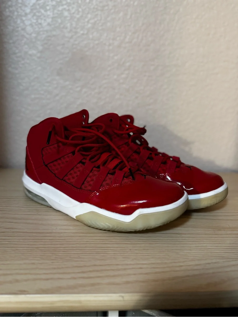 Jordan Max Aura Gym Red